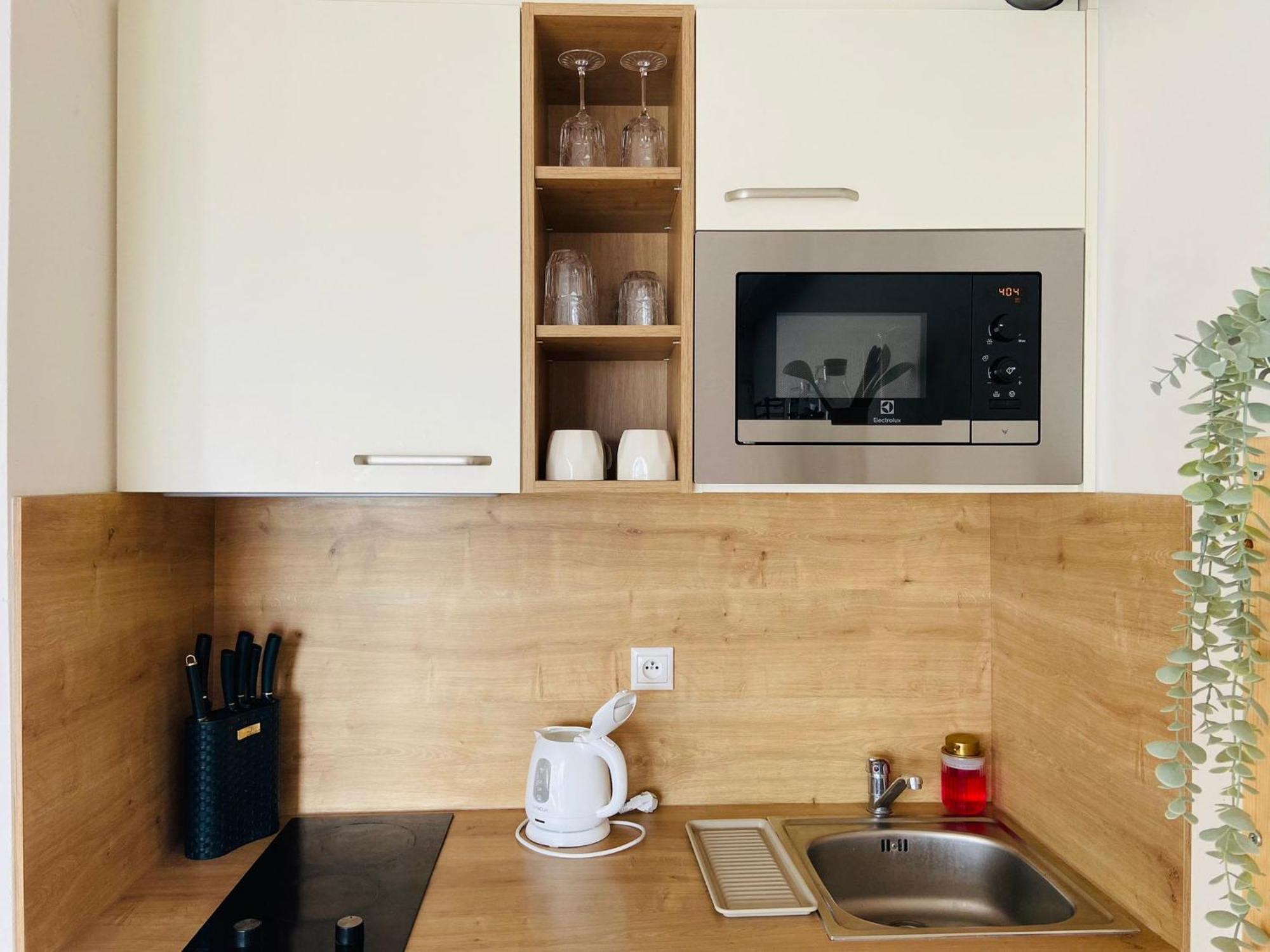 Cozy Studio On The Roof, Next To Incheba Expo Bratislava Exterior foto